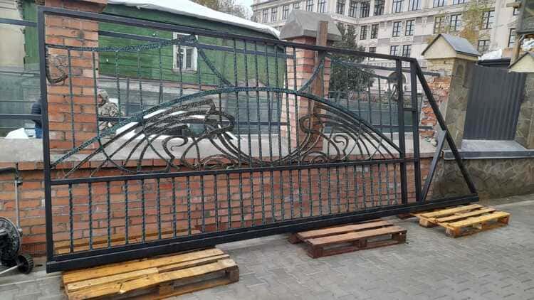 Распашные ворота Реутов